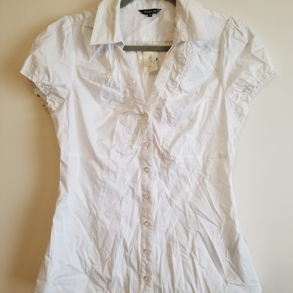 NWT white button up cap sleeves w/ruching detail